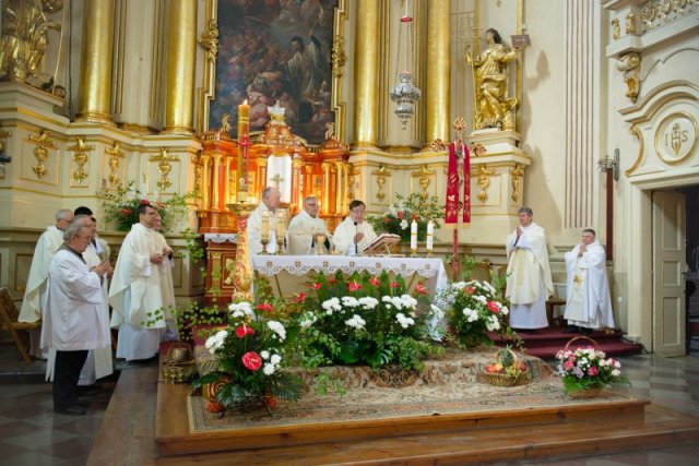 Msza święta z okazji jubileuszu 100-lecia Szkoły