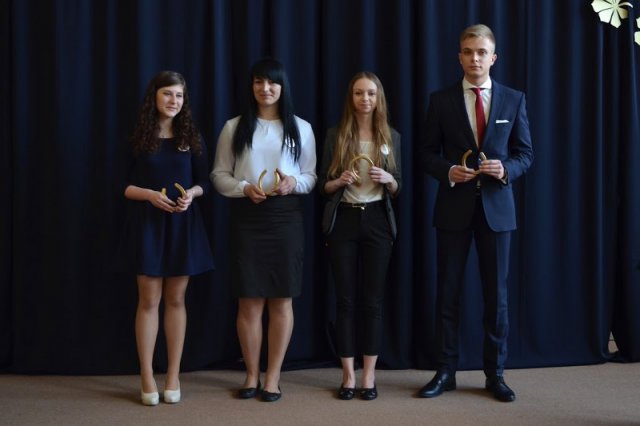 Pożegnanie absolwentów 2016…