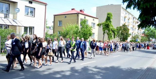 FOTORELACJA  Z  OBCHODÓW  100-LECIA  I  LICEUM OGÓLNOKSZTAŁCĄCEGO IM. WŁADYSŁAWA JAGIEŁŁY W KRASNYMSTAWIE