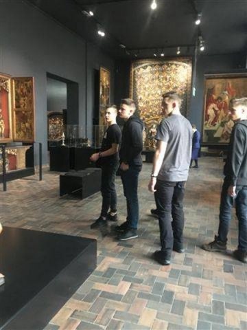 SOBOTA W WARSZAWIE - UCZNIOWIE JAGIEŁŁY NA SGH I W MUZEUM  NARODOWYM!